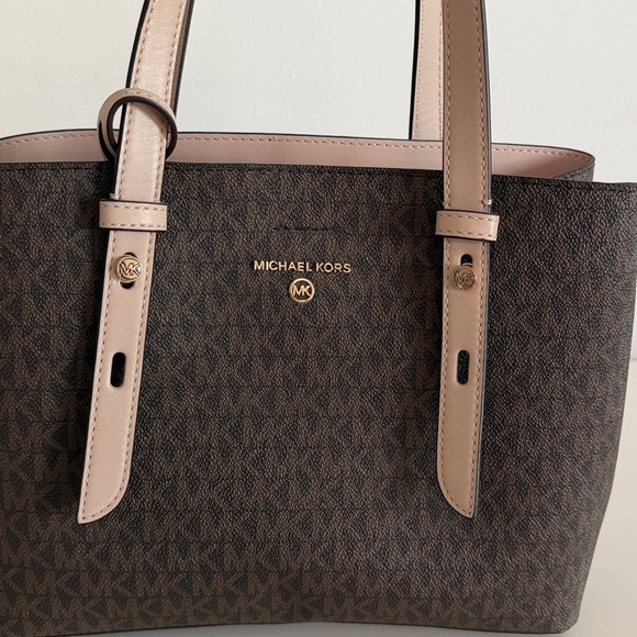 Elegant Brown Tote Bag - Picture 2 of 4